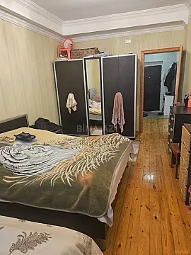 Satılır 2 otaqlı mənzil 67 m²