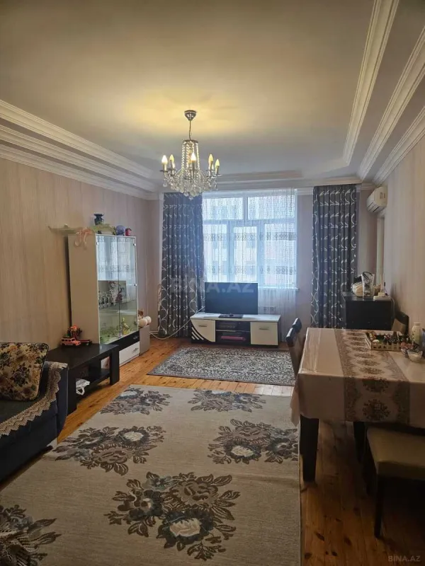 Satılır 2 otaqlı mənzil 67 m²