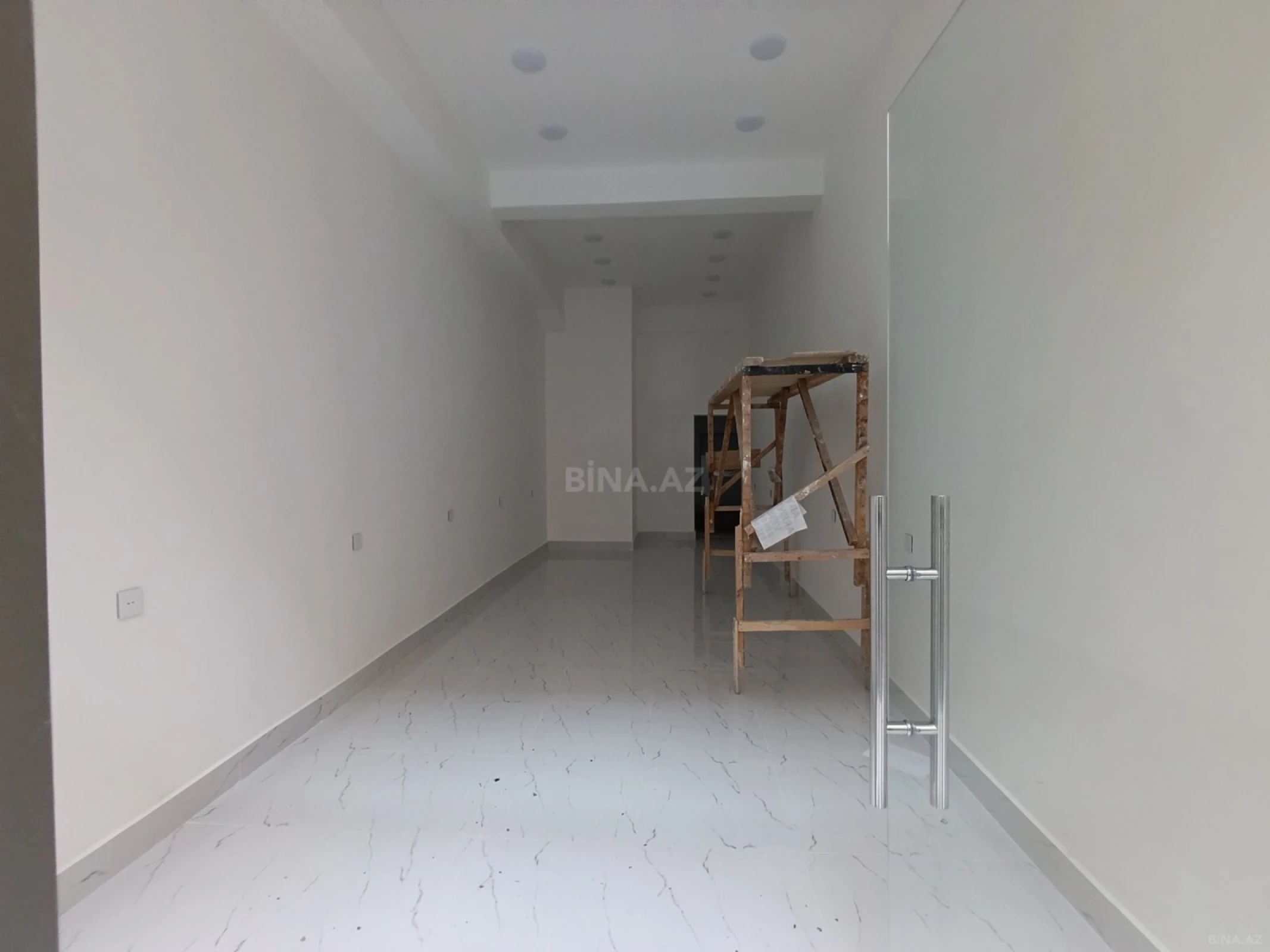 Satılır obyekt 36 m²