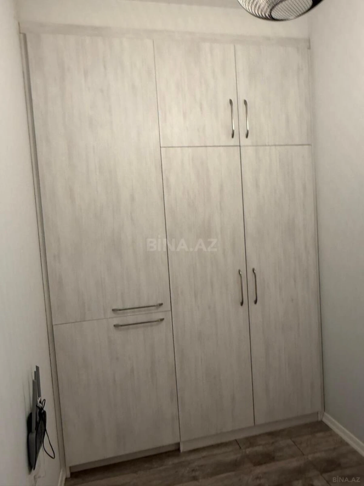 Satılır 2 otaqlı mənzil 60 m²