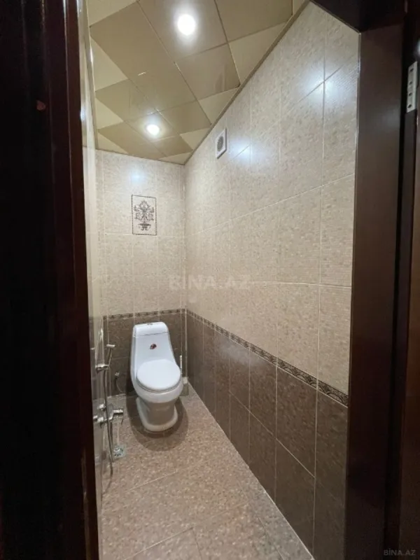 Satılır 4 otaqlı mənzil 150 m²