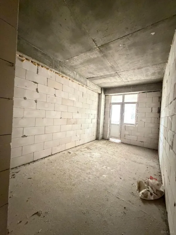 Satılır 2 otaqlı mənzil 106 m²