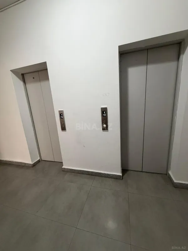 Satılır 2 otaqlı mənzil 106 m²