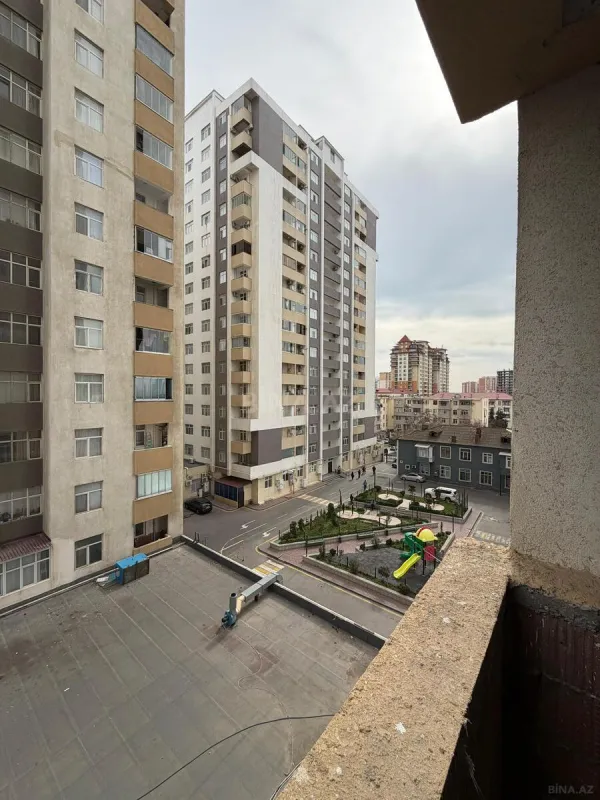 Satılır 2 otaqlı mənzil 106 m²