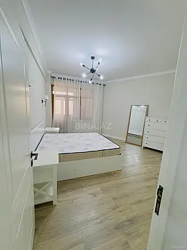 Kirayə verilir 3 otaqlı mənzil 130 m²