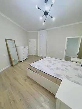 Kirayə verilir 3 otaqlı mənzil 130 m²