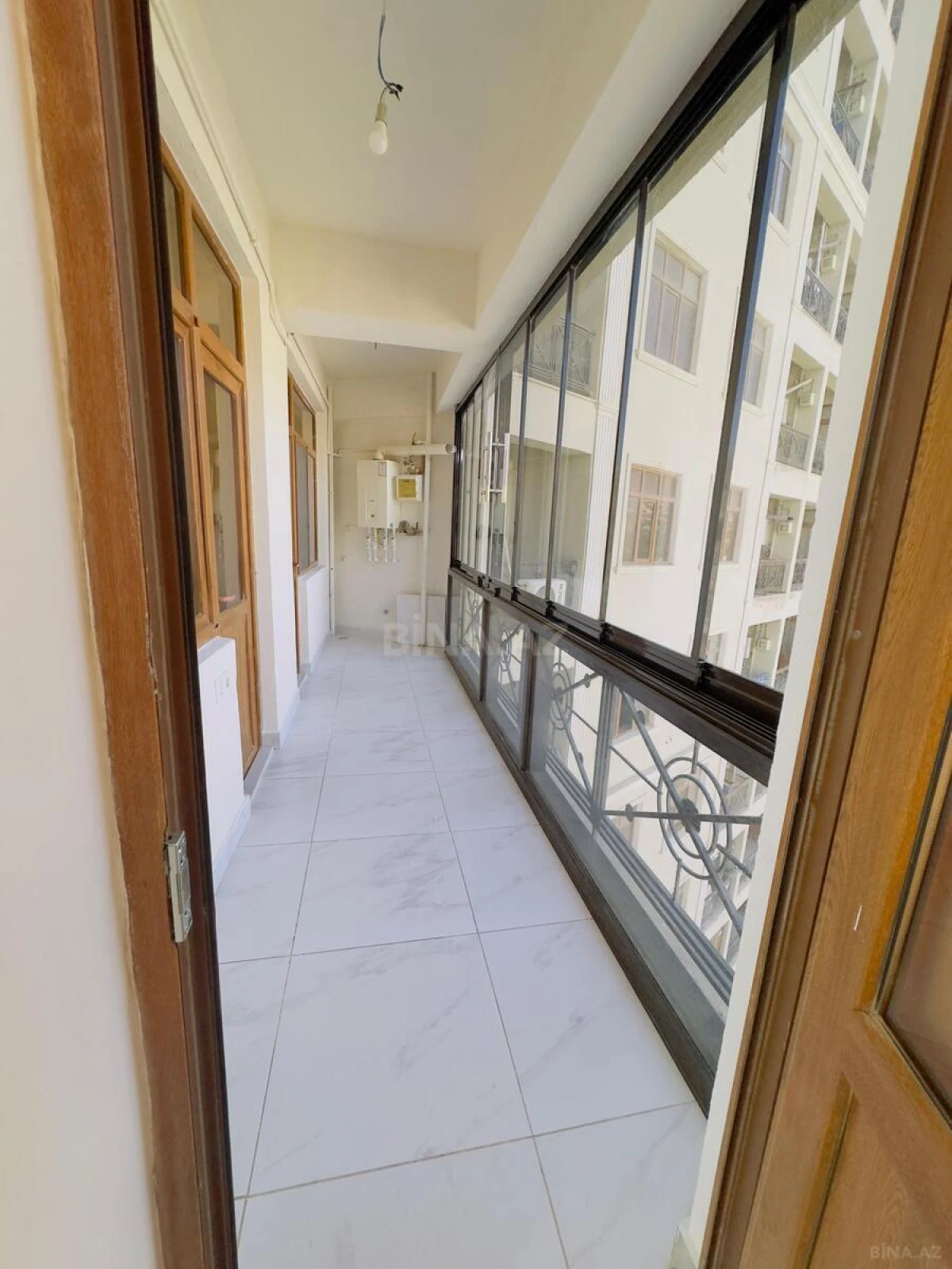 Kirayə verilir 3 otaqlı mənzil 130 m²