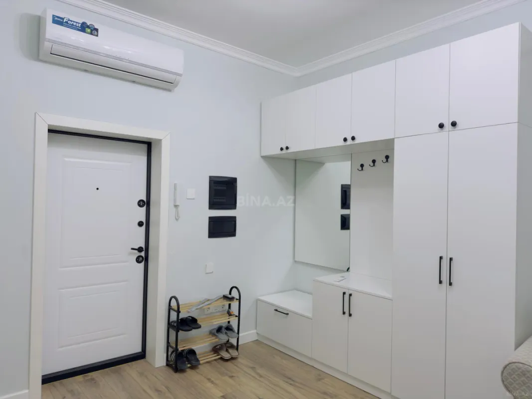 Kirayə verilir 3 otaqlı mənzil 130 m²