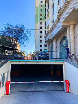 Satılır 2 otaqlı mənzil 66 m²