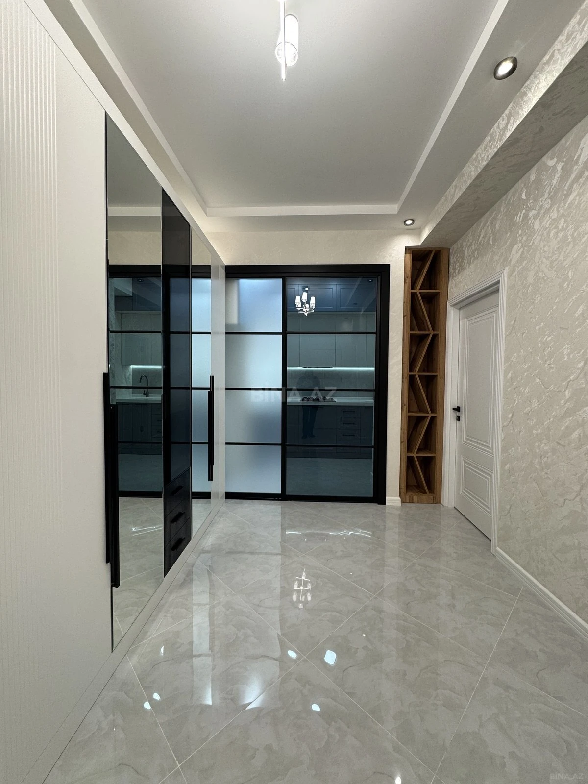 Satılır 3 otaqlı mənzil 82 m²