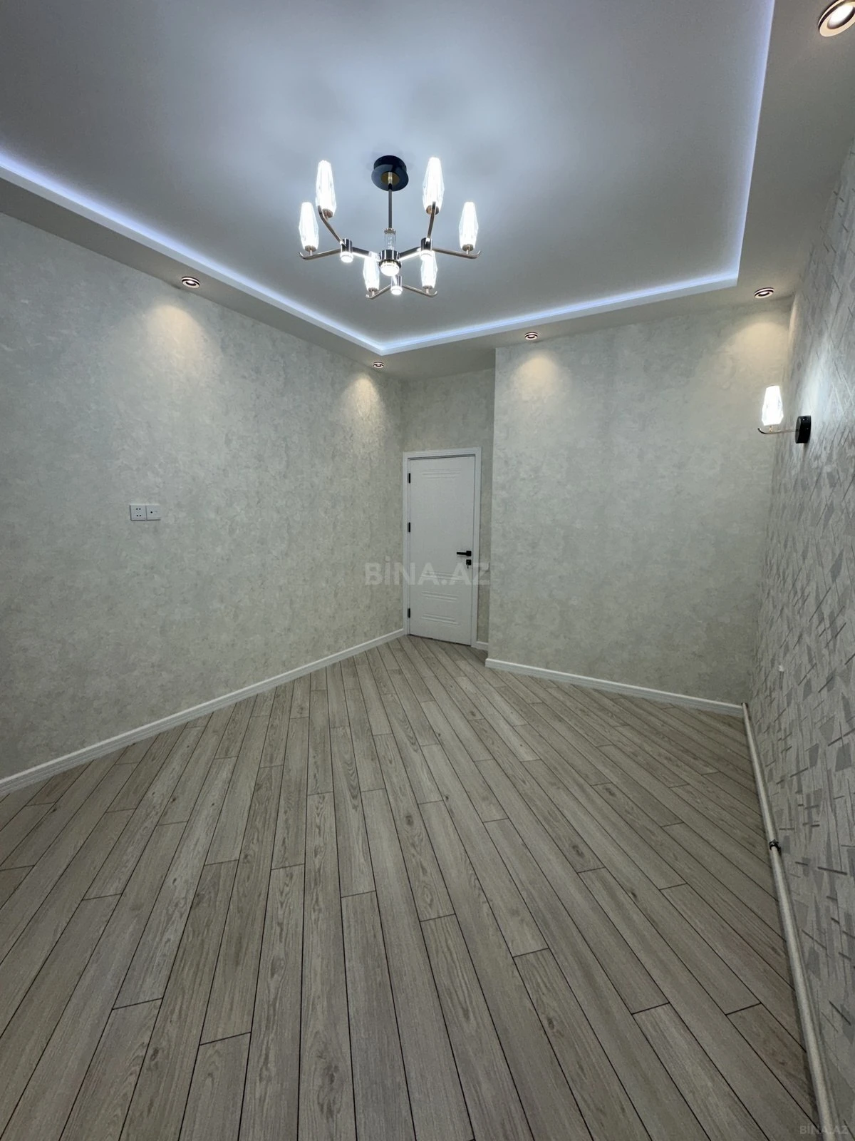 Satılır 3 otaqlı mənzil 82 m²