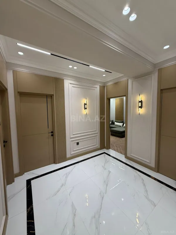 Satılır 2 otaqlı mənzil 83 m²