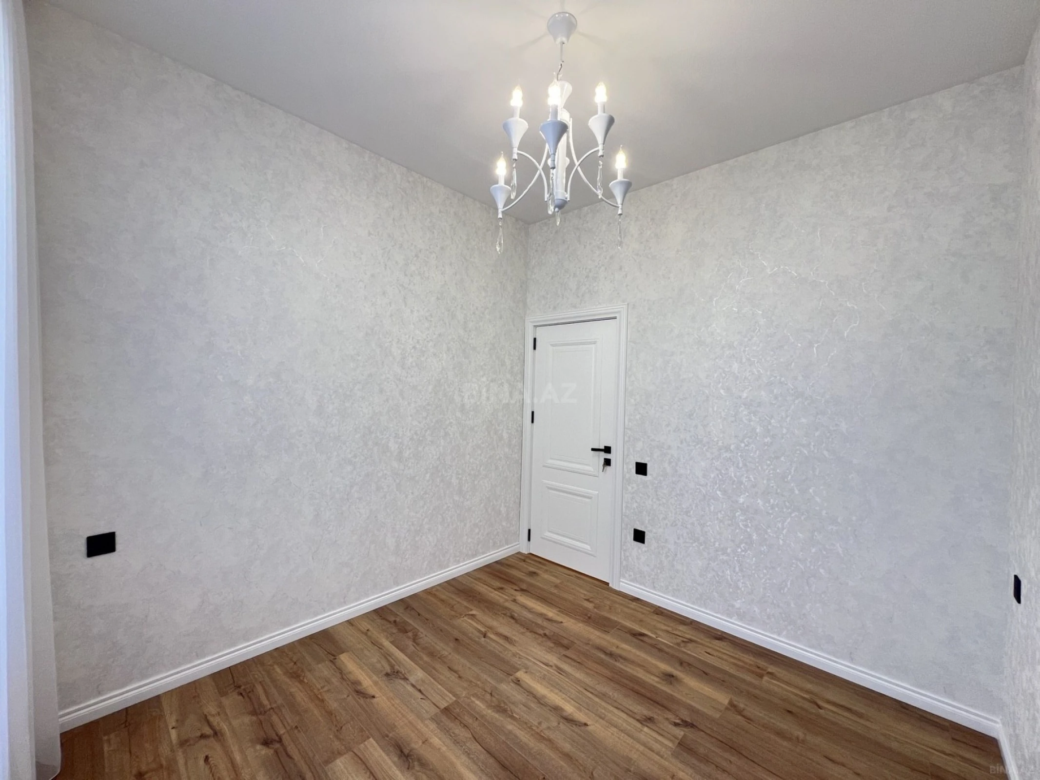 Satılır 4 otaqlı həyət evi 122 m²