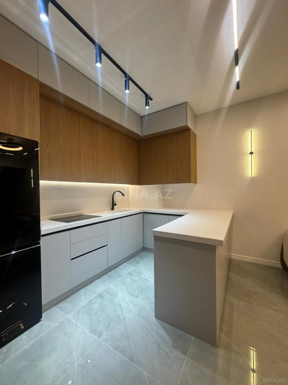 Satılır 2 otaqlı mənzil 66.2 m²