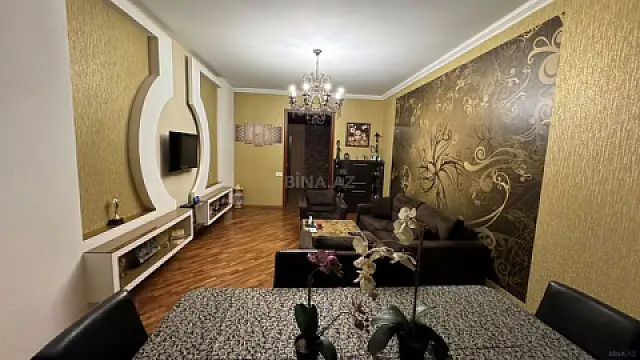 Satılır 3 otaqlı mənzil 121 m²
