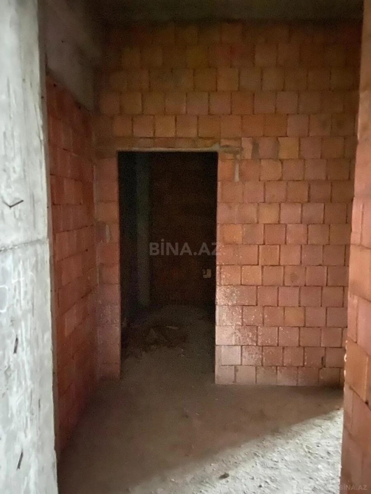 Satılır 2 otaqlı mənzil 47 m²