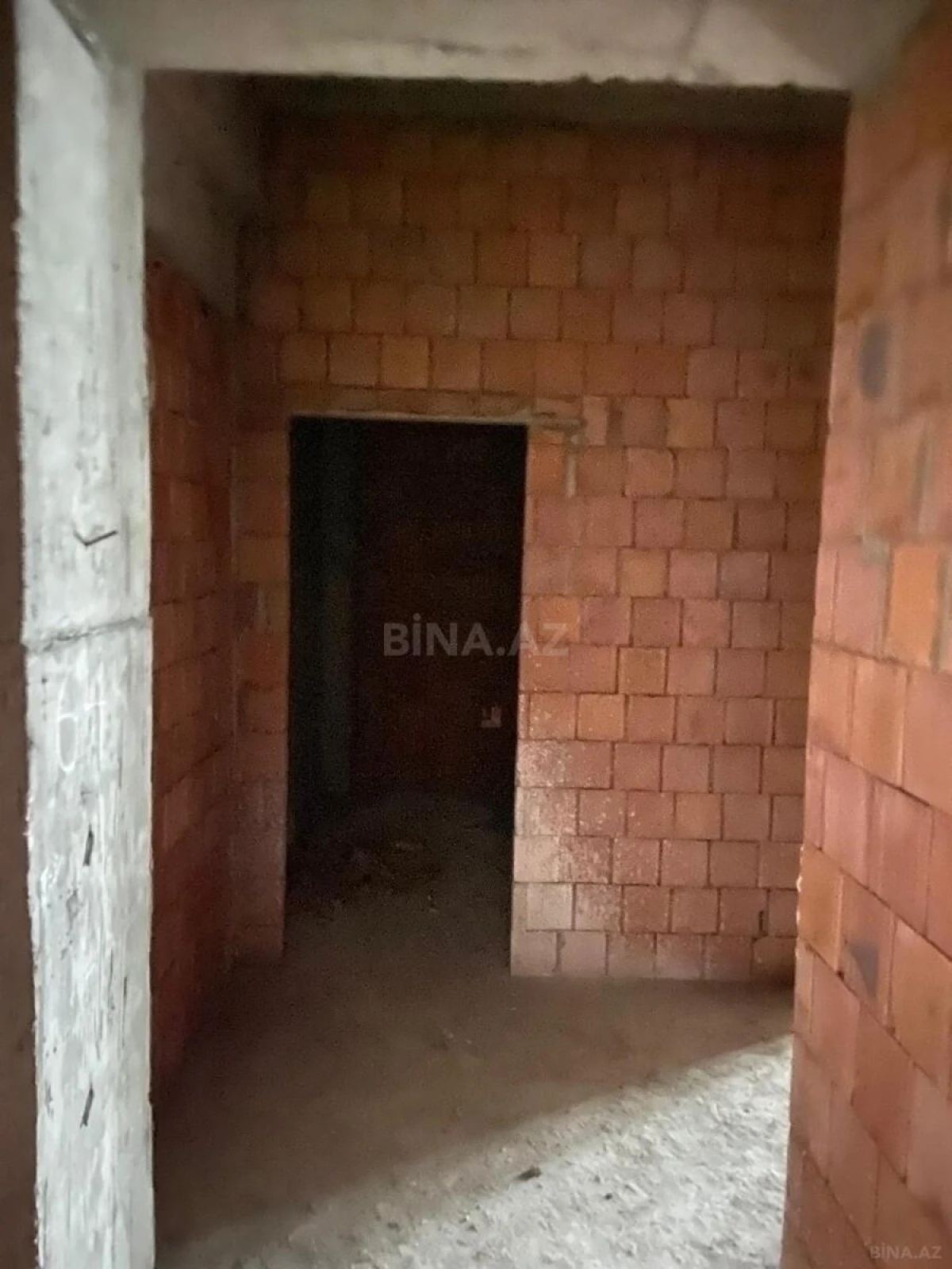 Satılır 2 otaqlı mənzil 47 m²