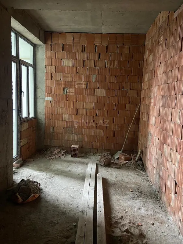 Satılır 2 otaqlı mənzil 47 m²