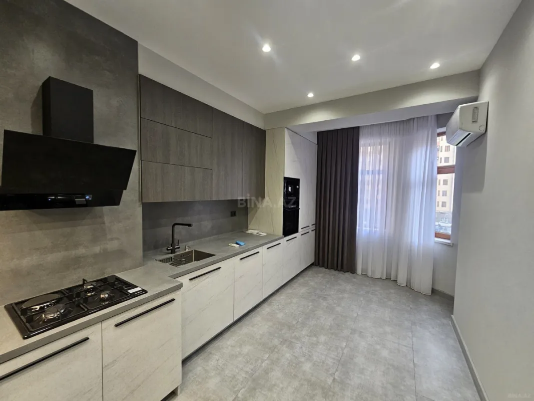 Satılır 2 otaqlı mənzil 106 m²