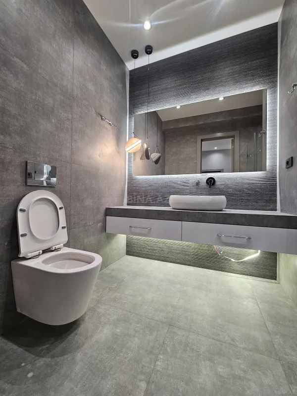 Satılır 2 otaqlı mənzil 106 m²