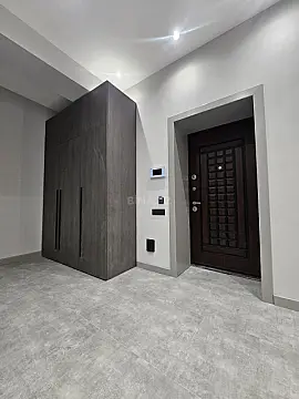Satılır 2 otaqlı mənzil 106 m²