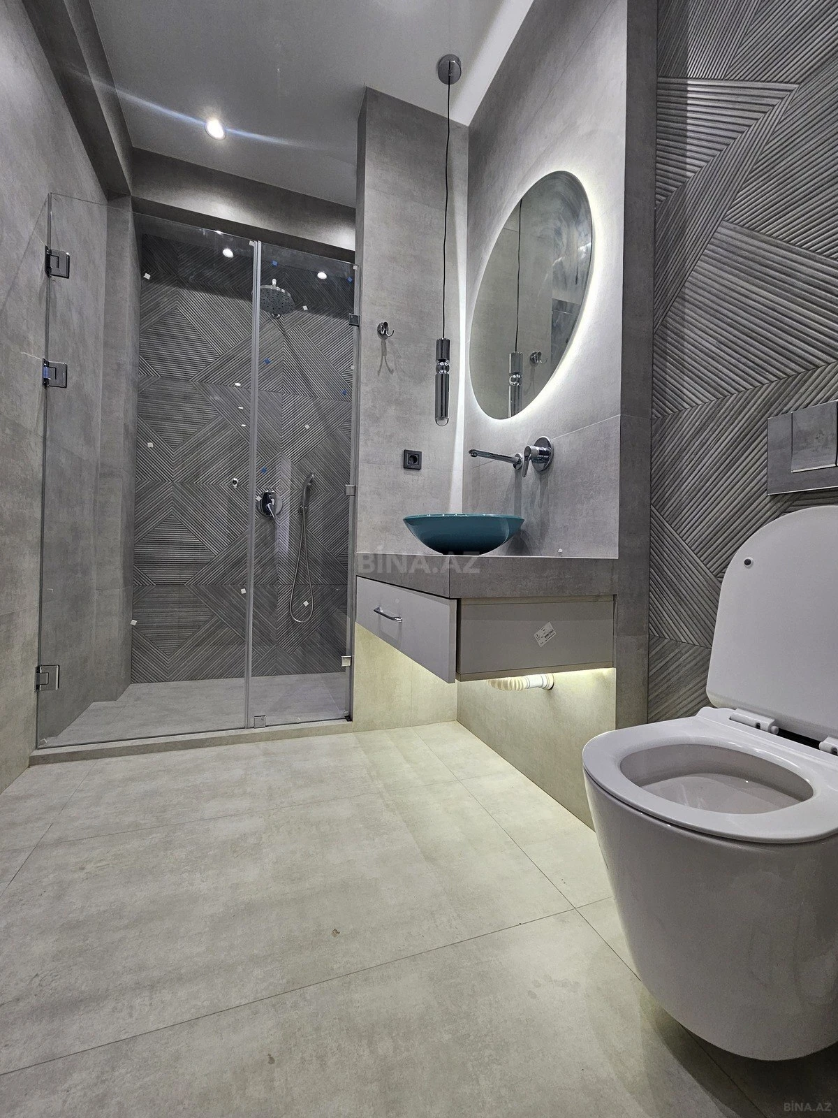 Satılır 2 otaqlı mənzil 106 m²