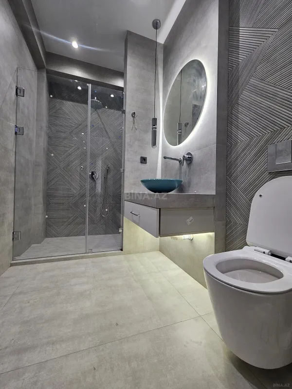 Satılır 2 otaqlı mənzil 106 m²