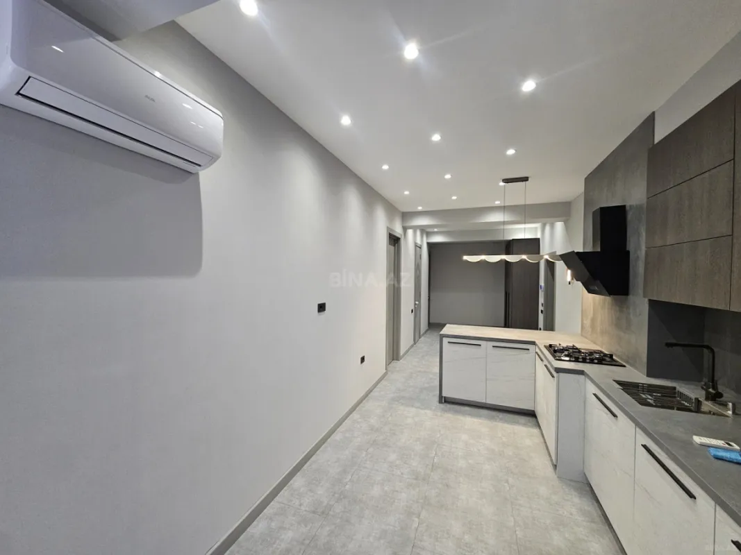 Satılır 2 otaqlı mənzil 106 m²