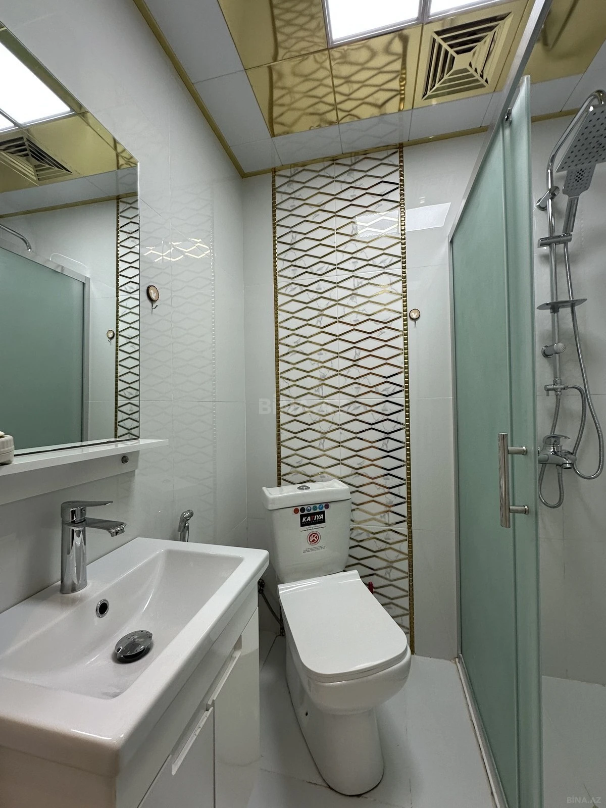 Satılır 2 otaqlı mənzil 54 m²