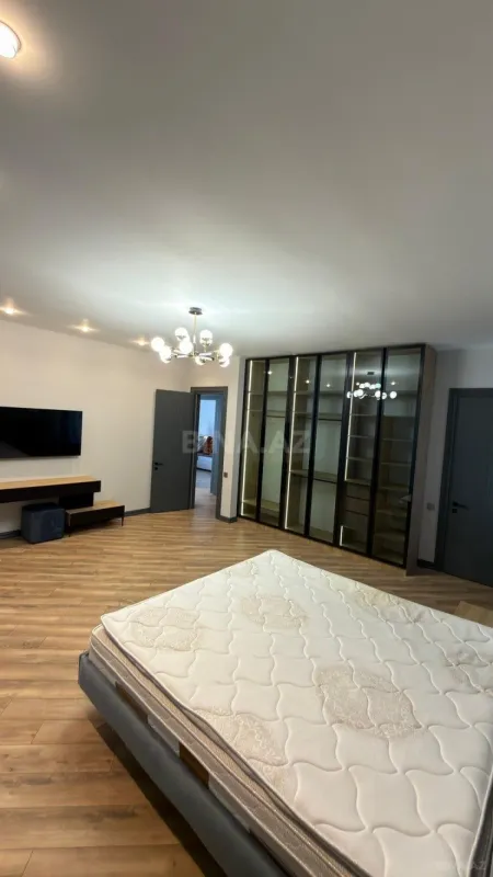 Kirayə verilir 5 otaqlı həyət evi 450 m²