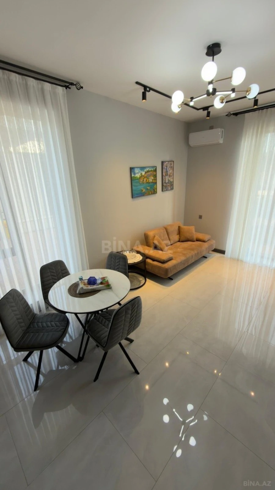 Kirayə verilir 5 otaqlı həyət evi 450 m²
