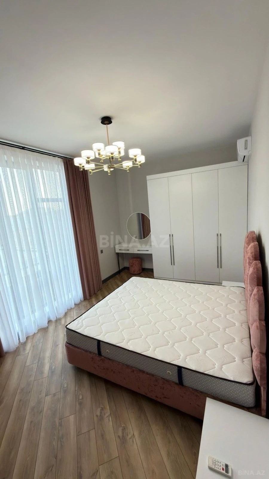 Kirayə verilir 5 otaqlı həyət evi 450 m²