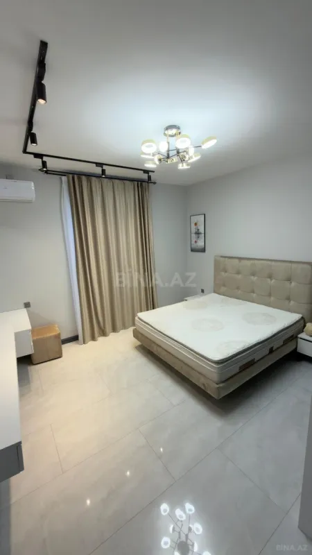 Kirayə verilir 5 otaqlı həyət evi 450 m²