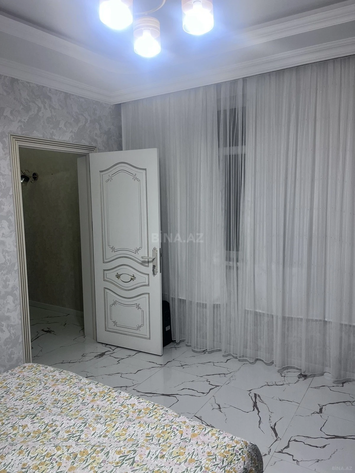 Satılır 4 otaqlı həyət evi 200 m²