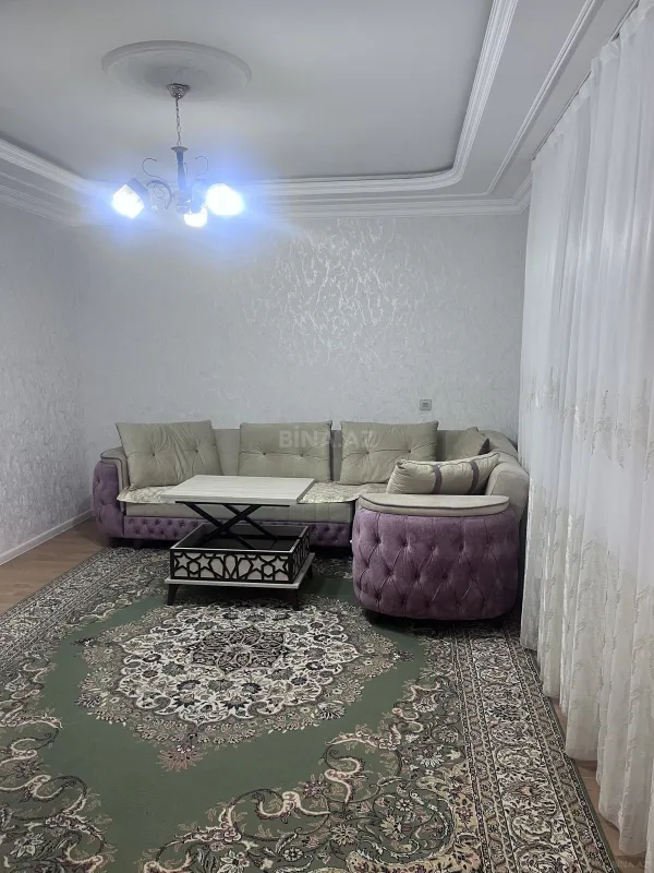 Satılır 4 otaqlı həyət evi 200 m²