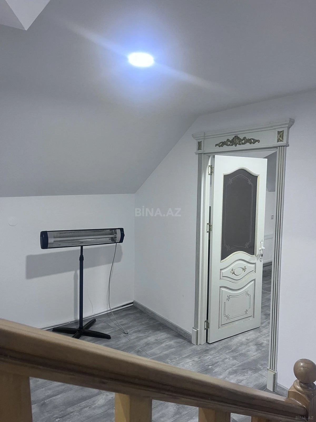 Satılır 4 otaqlı həyət evi 200 m²
