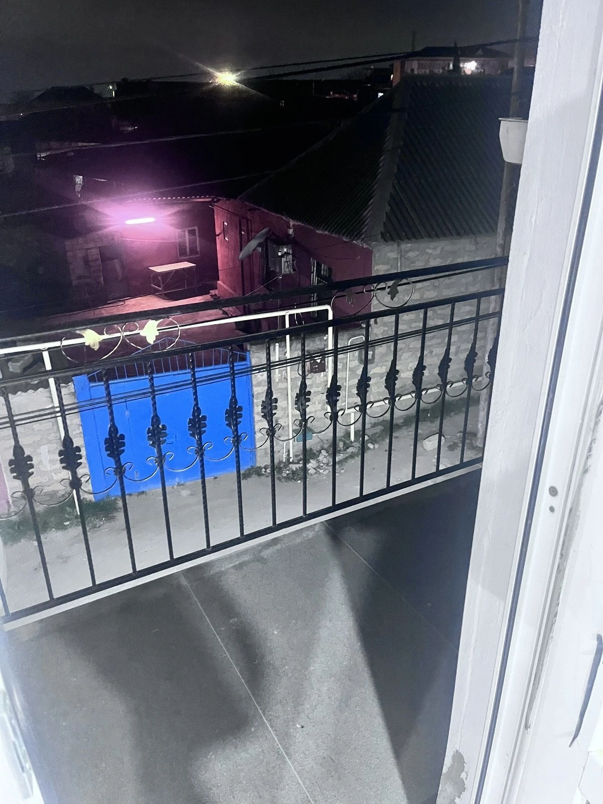 Satılır 4 otaqlı həyət evi 200 m²