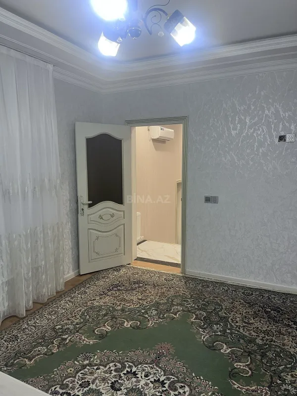 Satılır 4 otaqlı həyət evi 200 m²