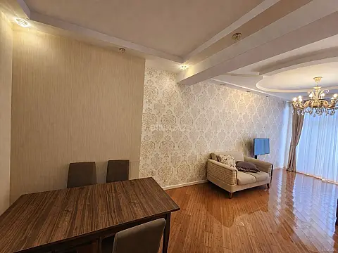 Kirayə verilir 3 otaqlı mənzil 110 m²