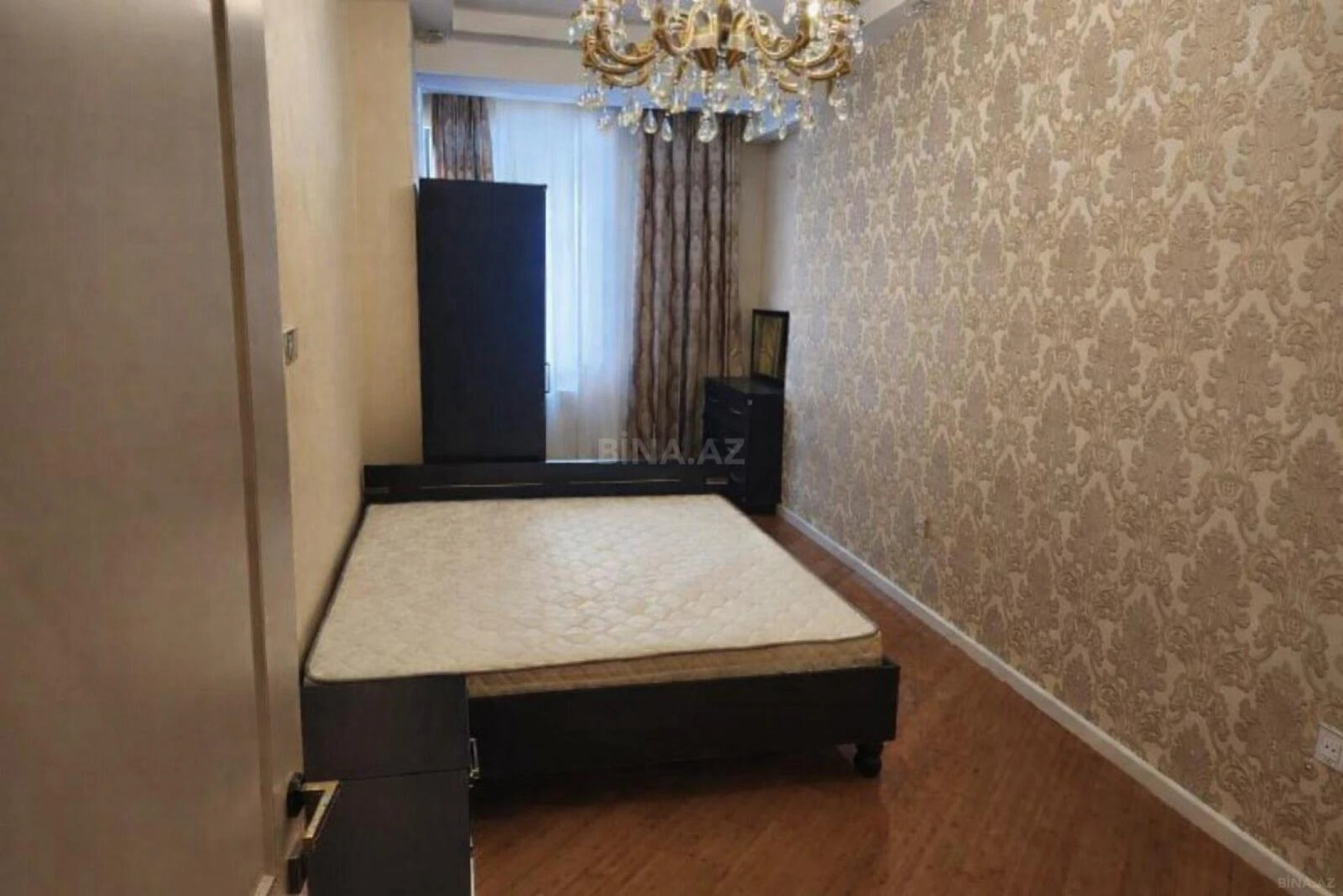 Kirayə verilir 3 otaqlı mənzil 110 m²