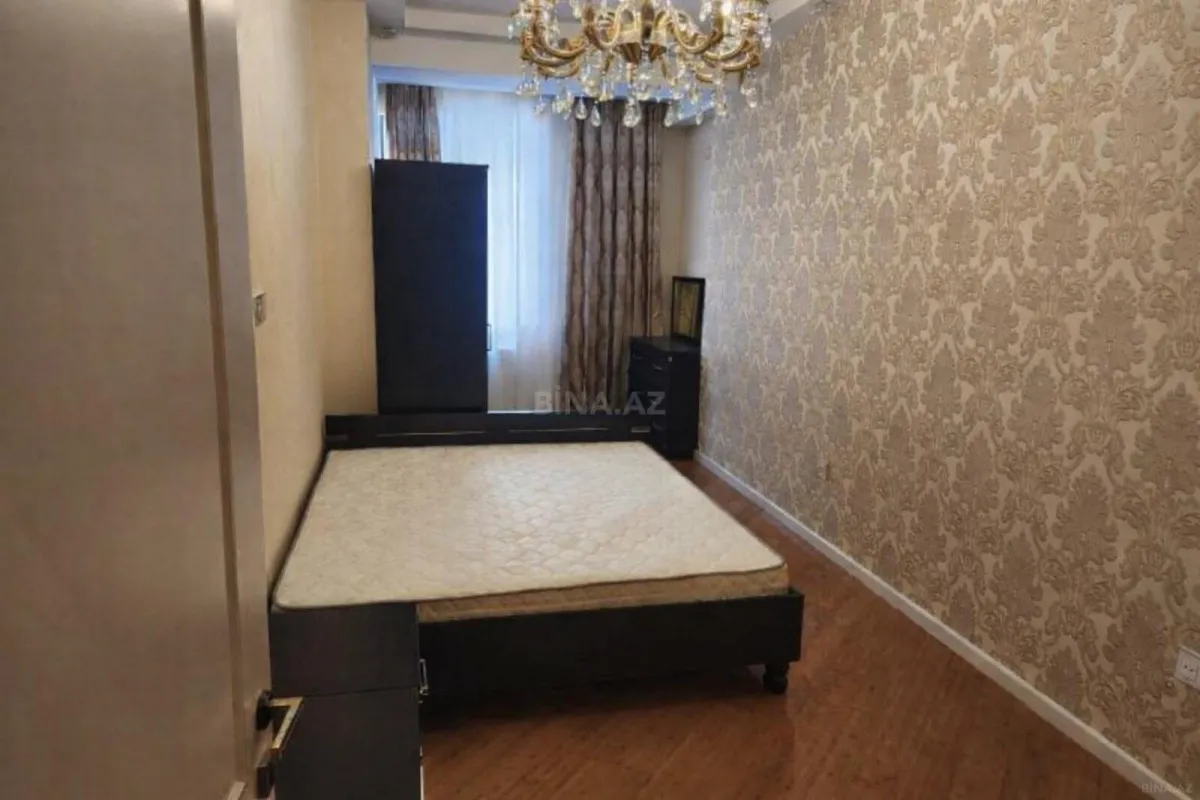 Kirayə verilir 3 otaqlı mənzil 110 m²