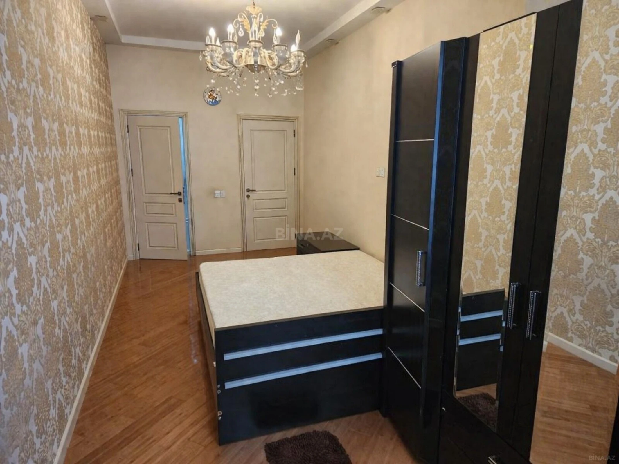Kirayə verilir 3 otaqlı mənzil 110 m²