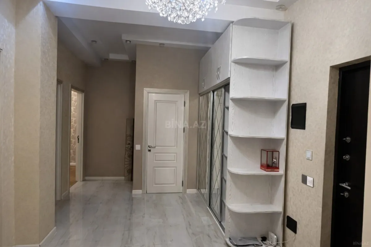Kirayə verilir 3 otaqlı mənzil 110 m²
