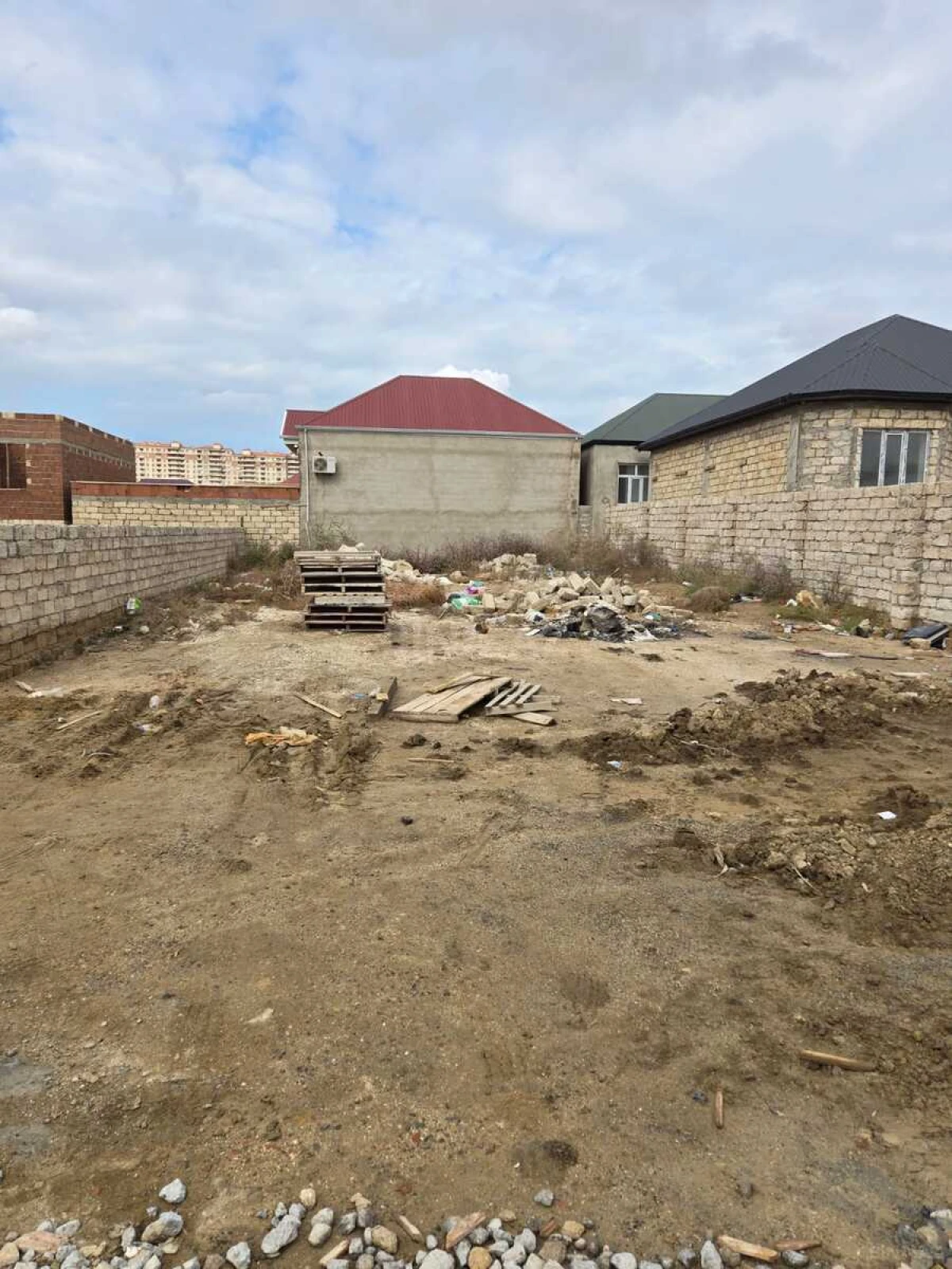 Satılır torpaq sahəsi 4 m²