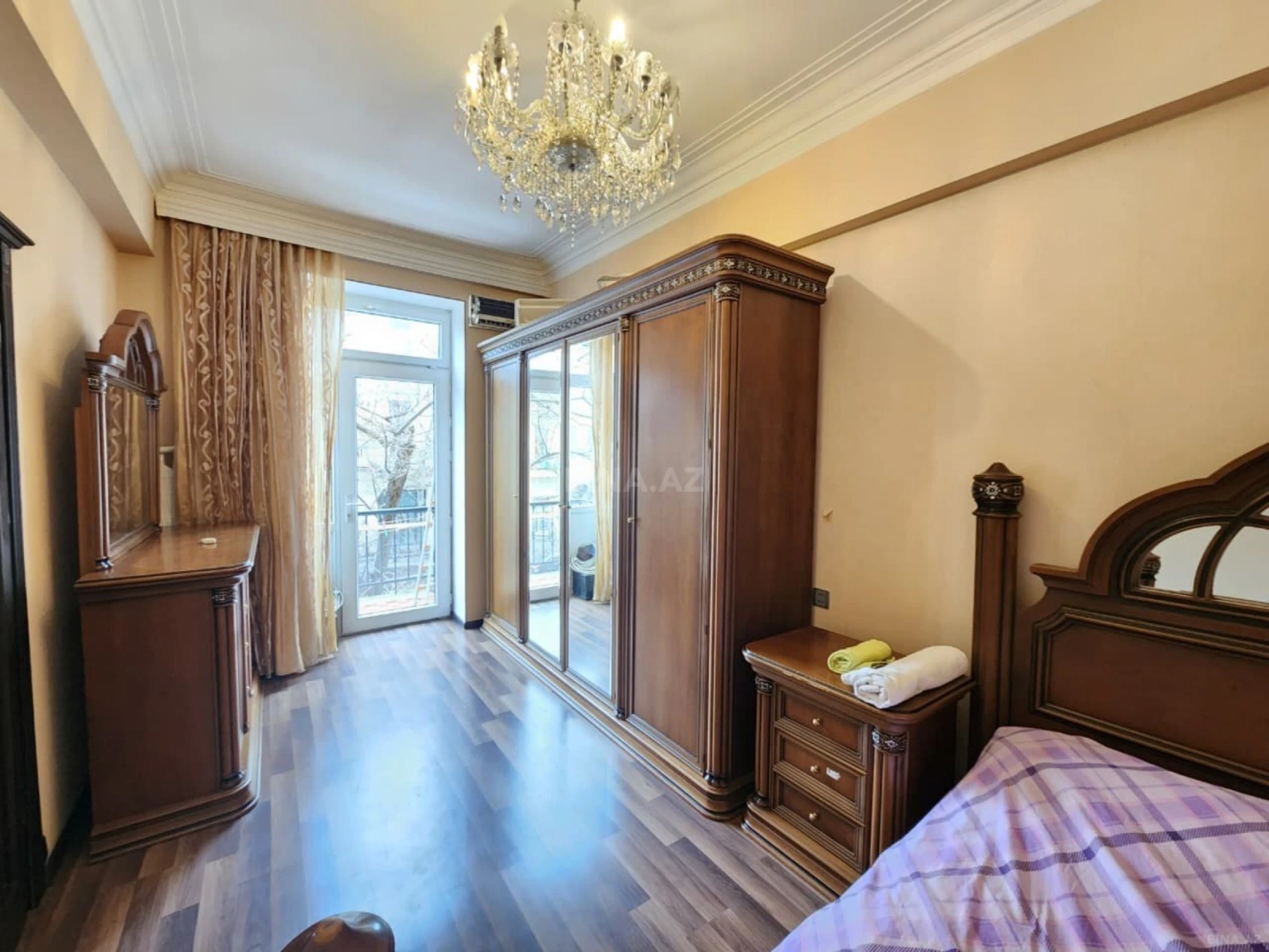 Kirayə verilir 2 otaqlı mənzil 75 m²