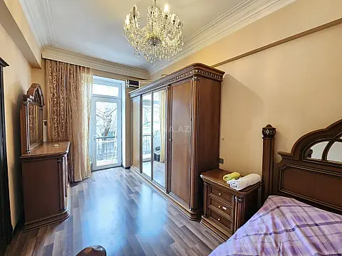 Kirayə verilir 2 otaqlı mənzil 75 m²
