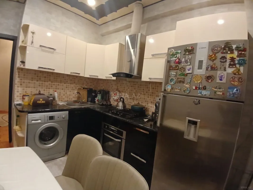Satılır 3 otaqlı mənzil 118 m²