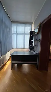 Satılır 4 otaqlı mənzil 205 m²