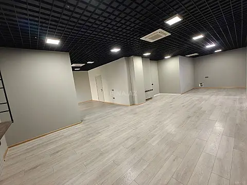 Kirayə verilir 2 otaqlı ofis 92.7 m²