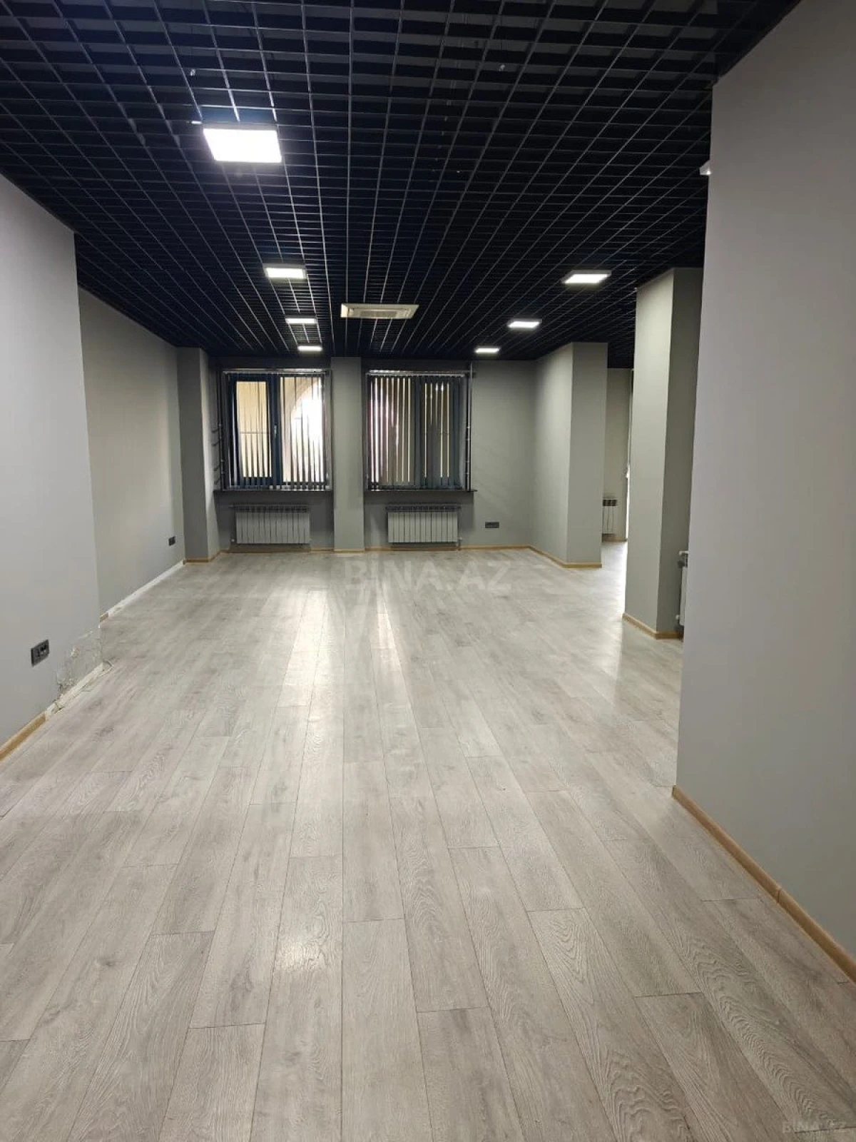 Kirayə verilir 2 otaqlı ofis 92.7 m²